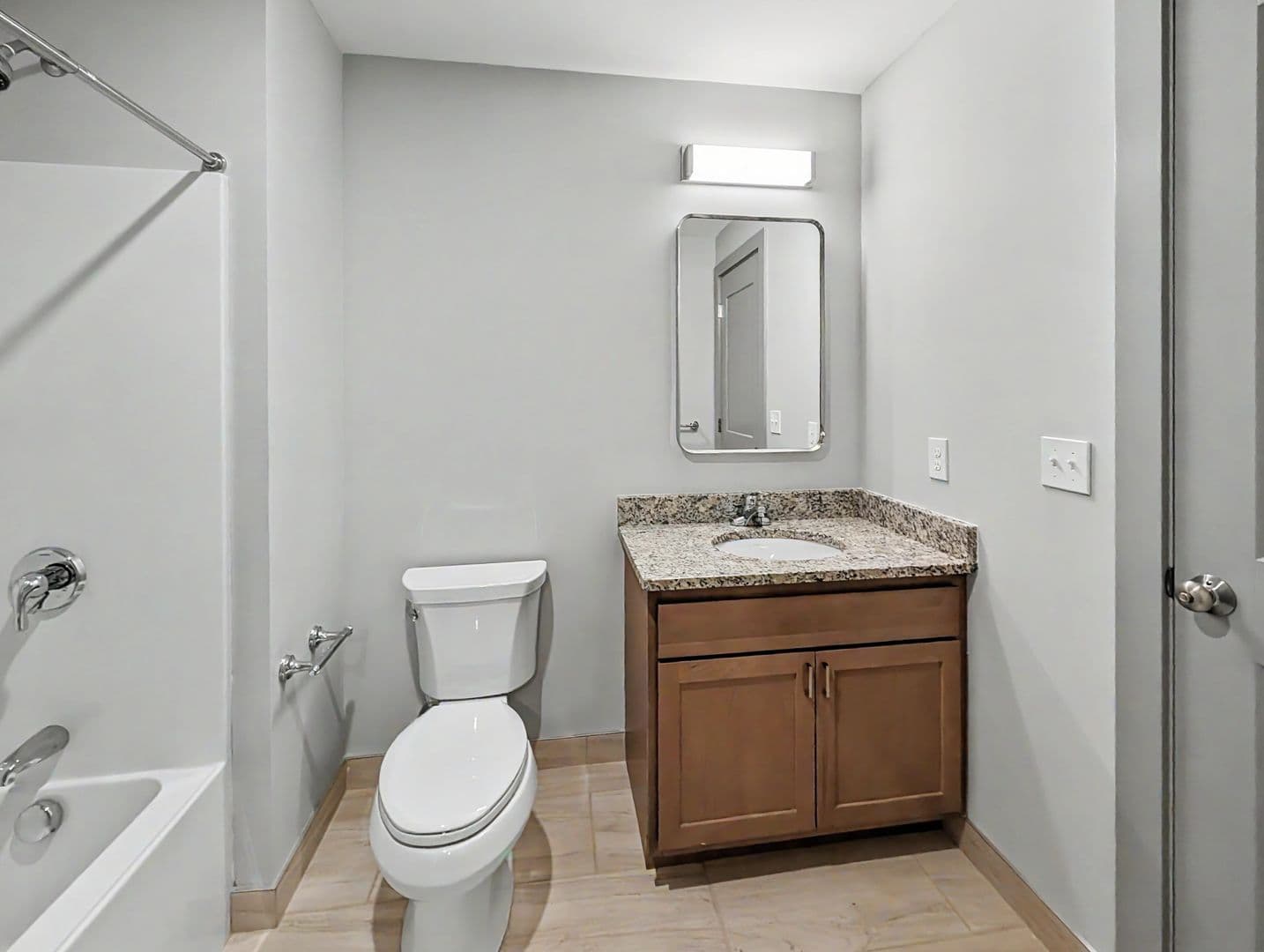 Worcester Apartment: 90 Grove Street
