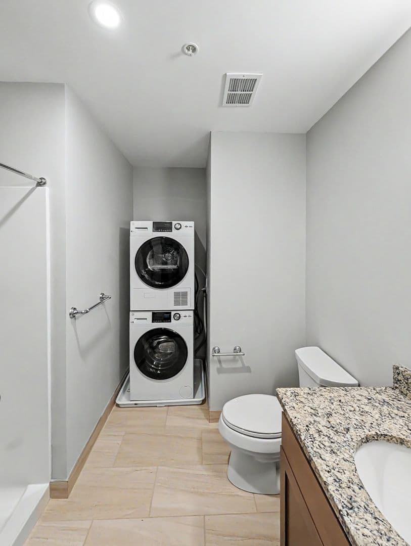 Worcester Apartment: 90 Grove Street