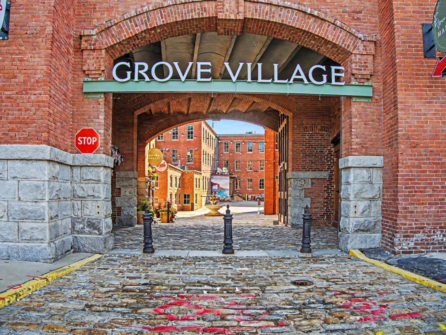 Worcester Apartment: 90 Grove Street