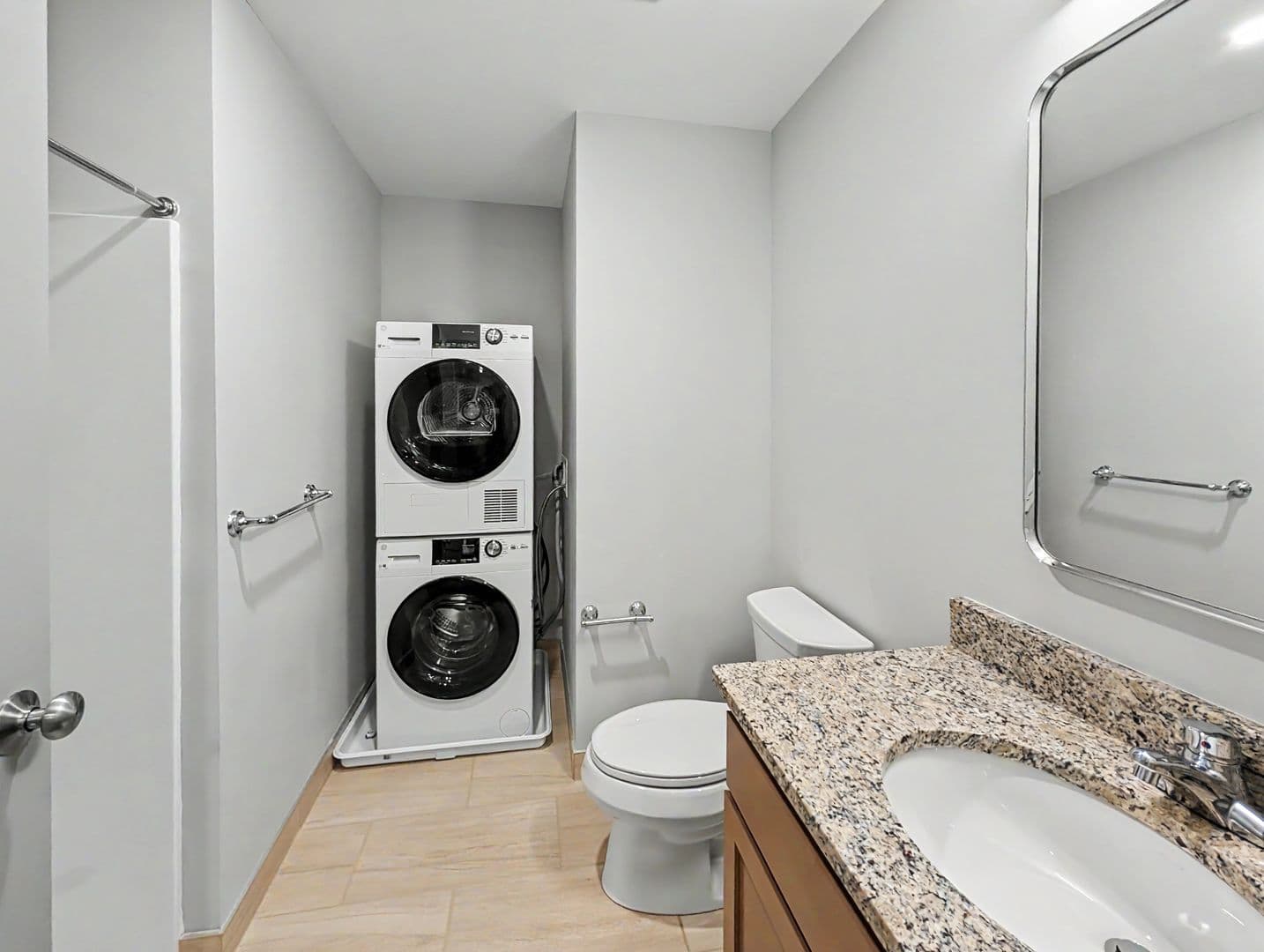 Worcester Apartment: 90 Grove Street