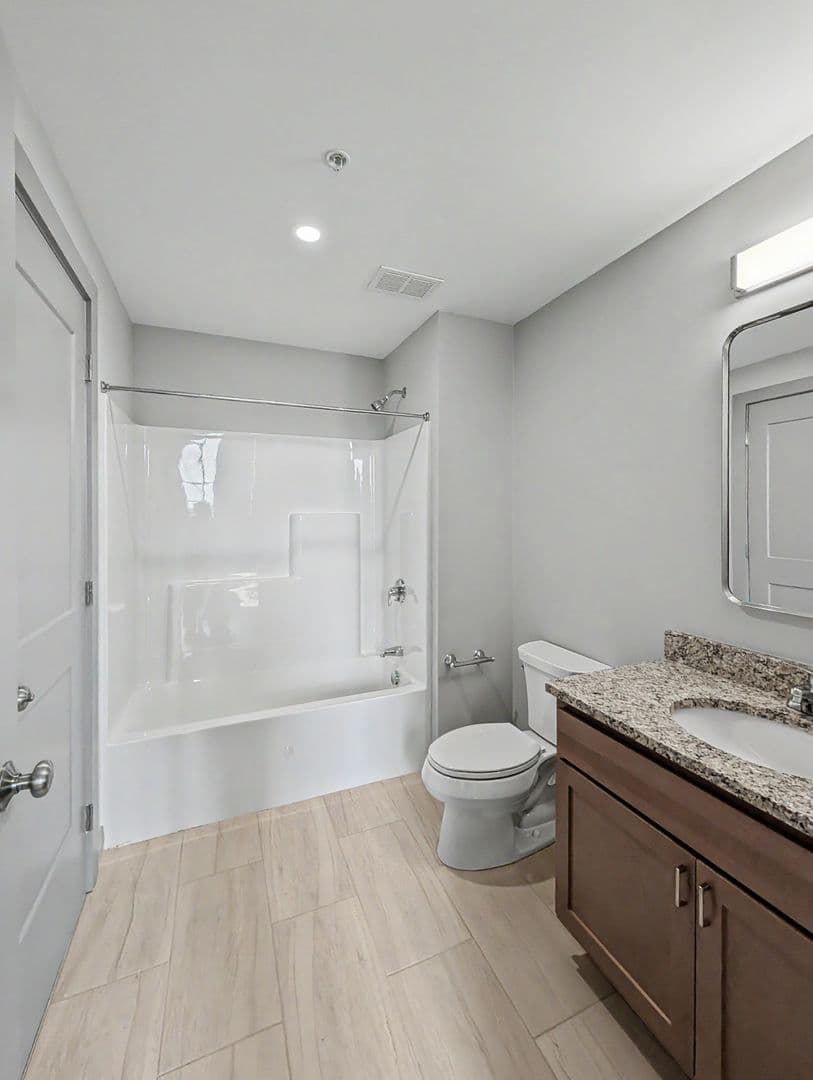 Worcester Apartment: 90 Grove Street