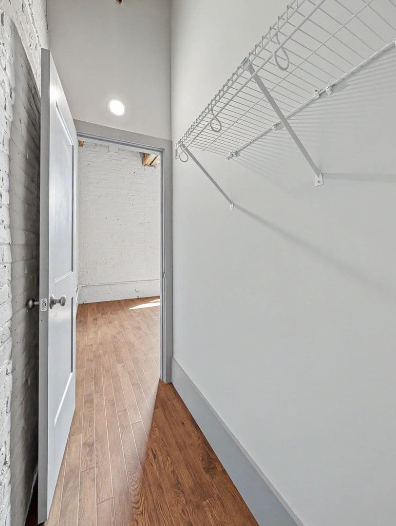 Worcester Apartment: 90 Grove Street