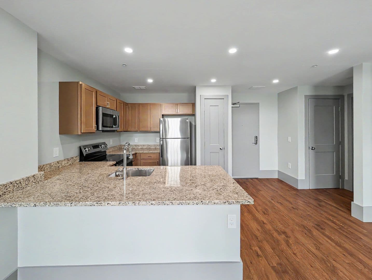Worcester Apartment: 90 Grove Street