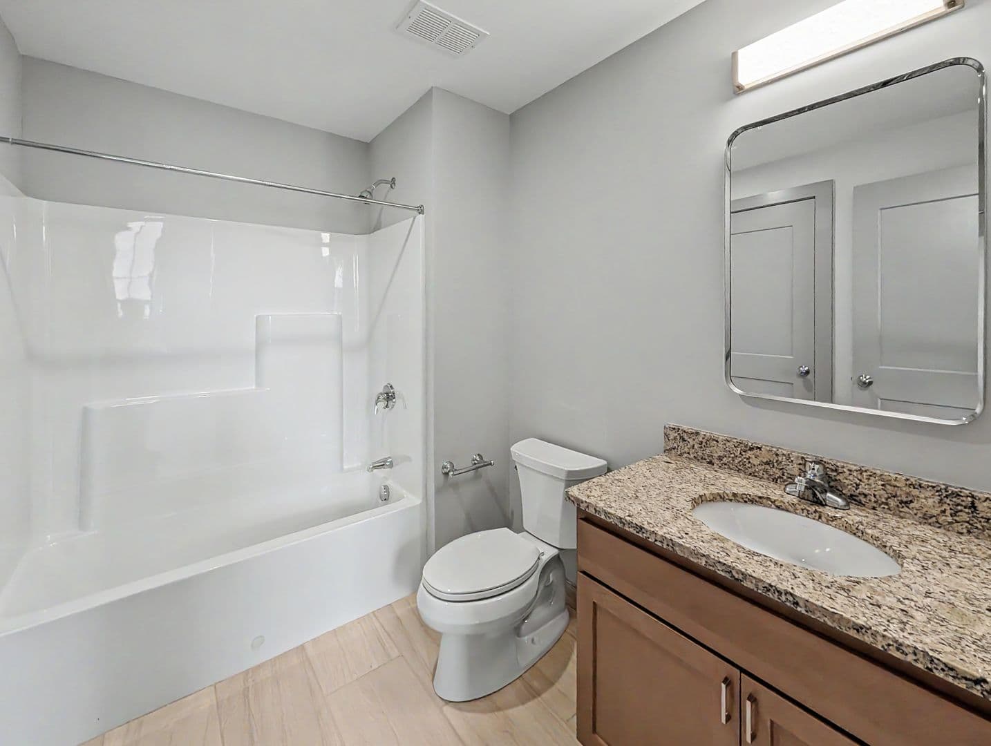 Worcester Apartment: 90 Grove Street
