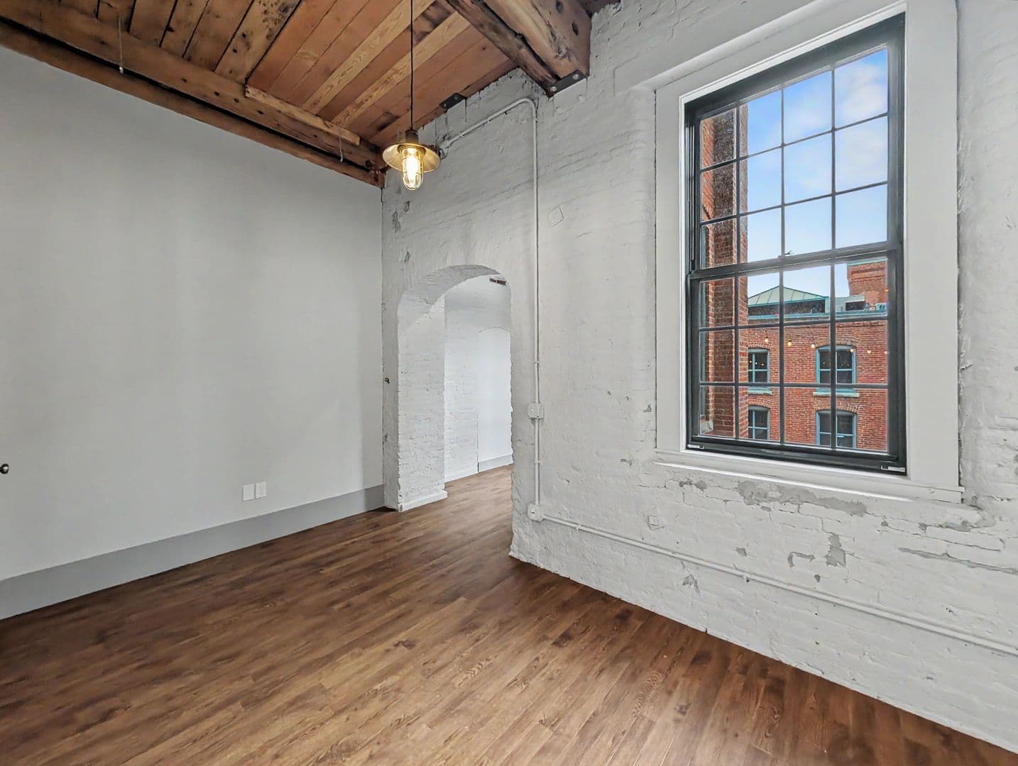 Worcester Apartment: 90 Grove Street