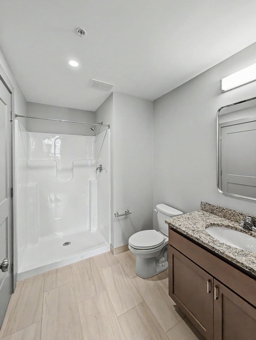 Worcester Apartment: 90 Grove Street