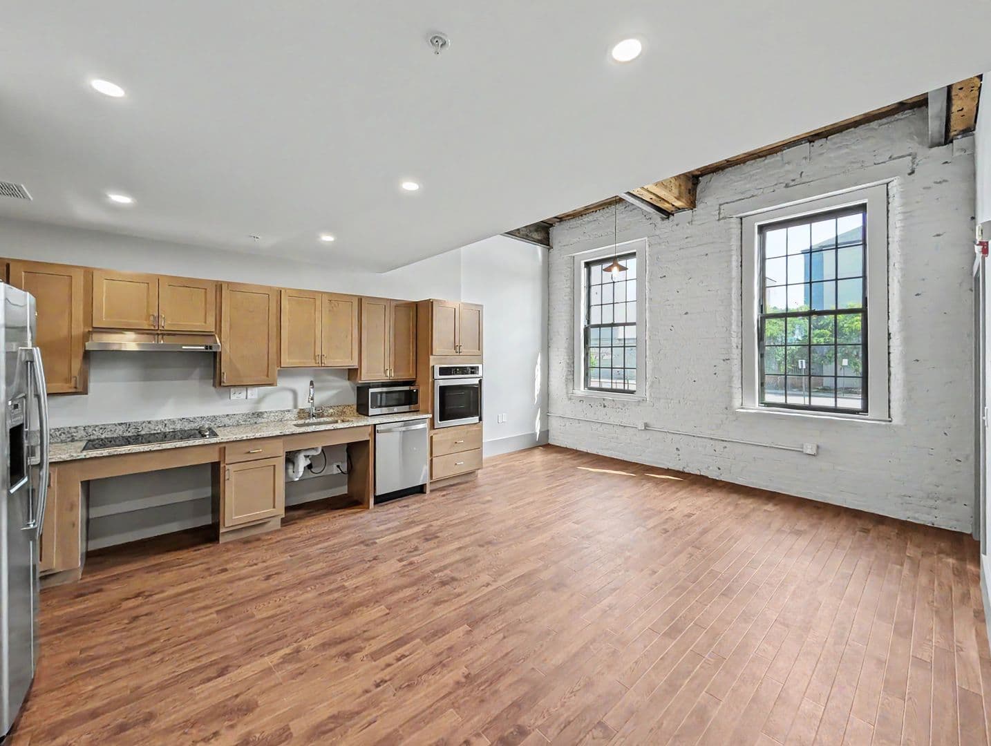 Worcester Apartment: 90 Grove Street