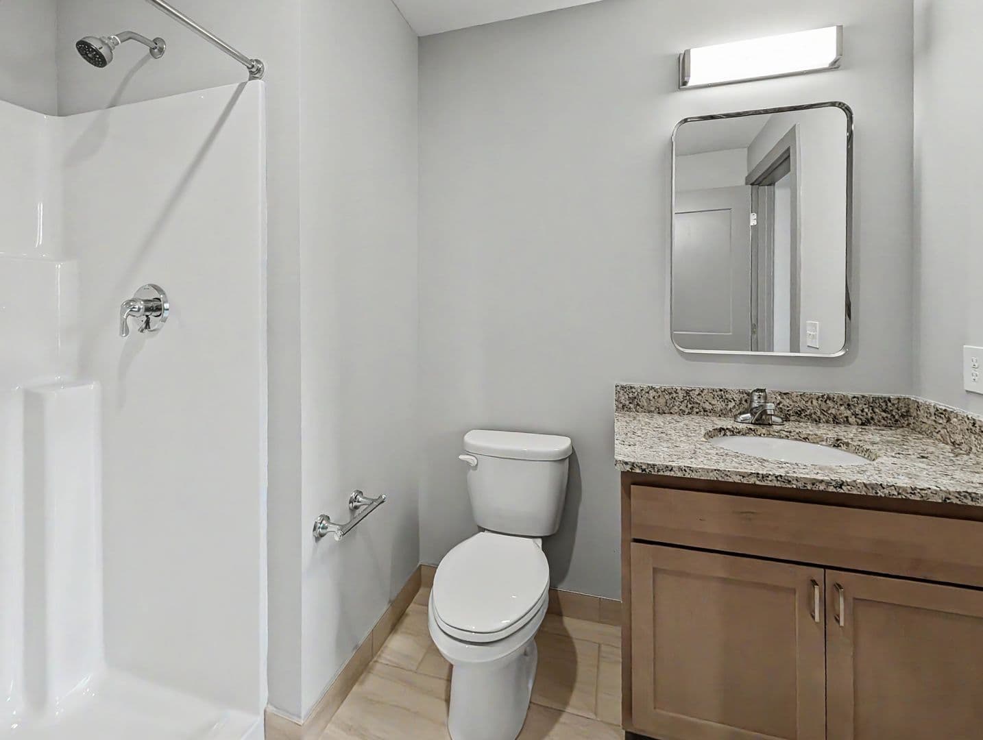Worcester Apartment: 90 Grove Street