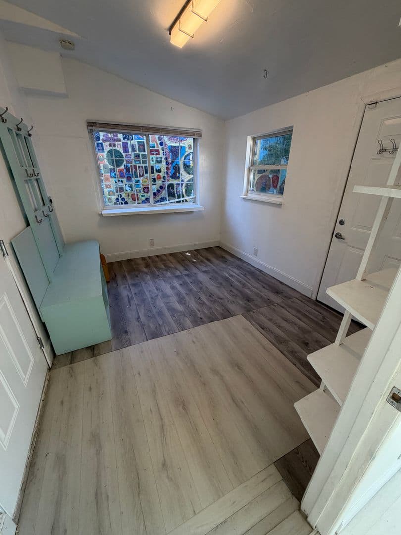 Fair Oaks House: 7210 Zelinda Drive