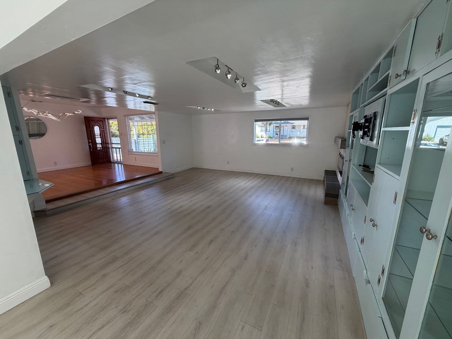 Fair Oaks House: 7210 Zelinda Drive