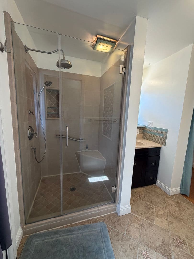 Fair Oaks House: 7210 Zelinda Drive
