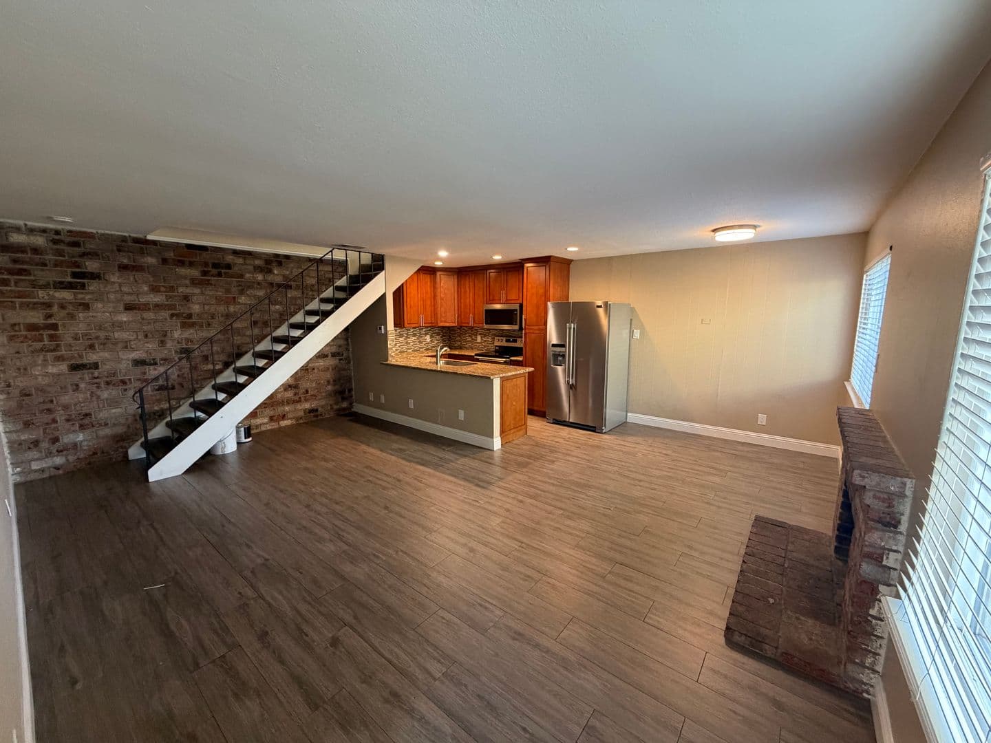 Sacramento Apartment: 5619 42nd Street