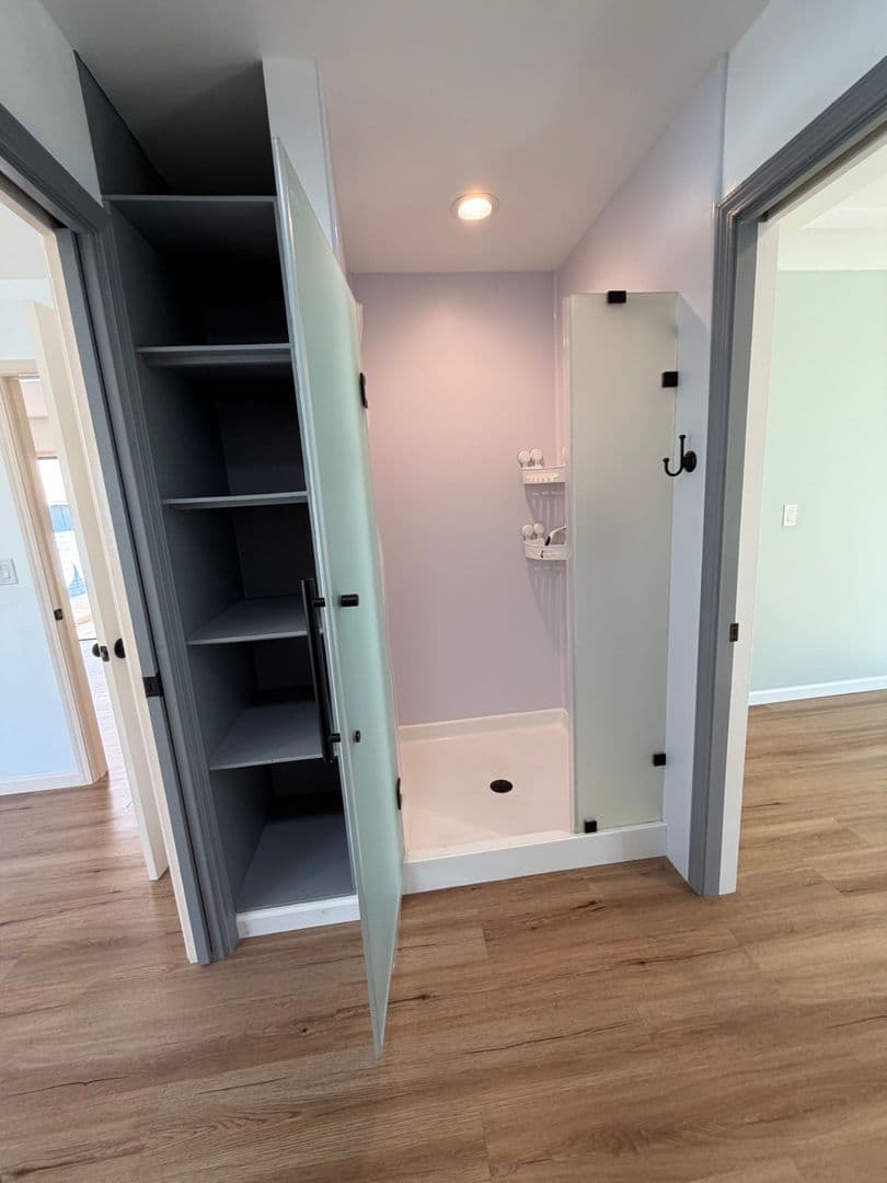 Fair Oaks House: 7210 Zelinda Drive