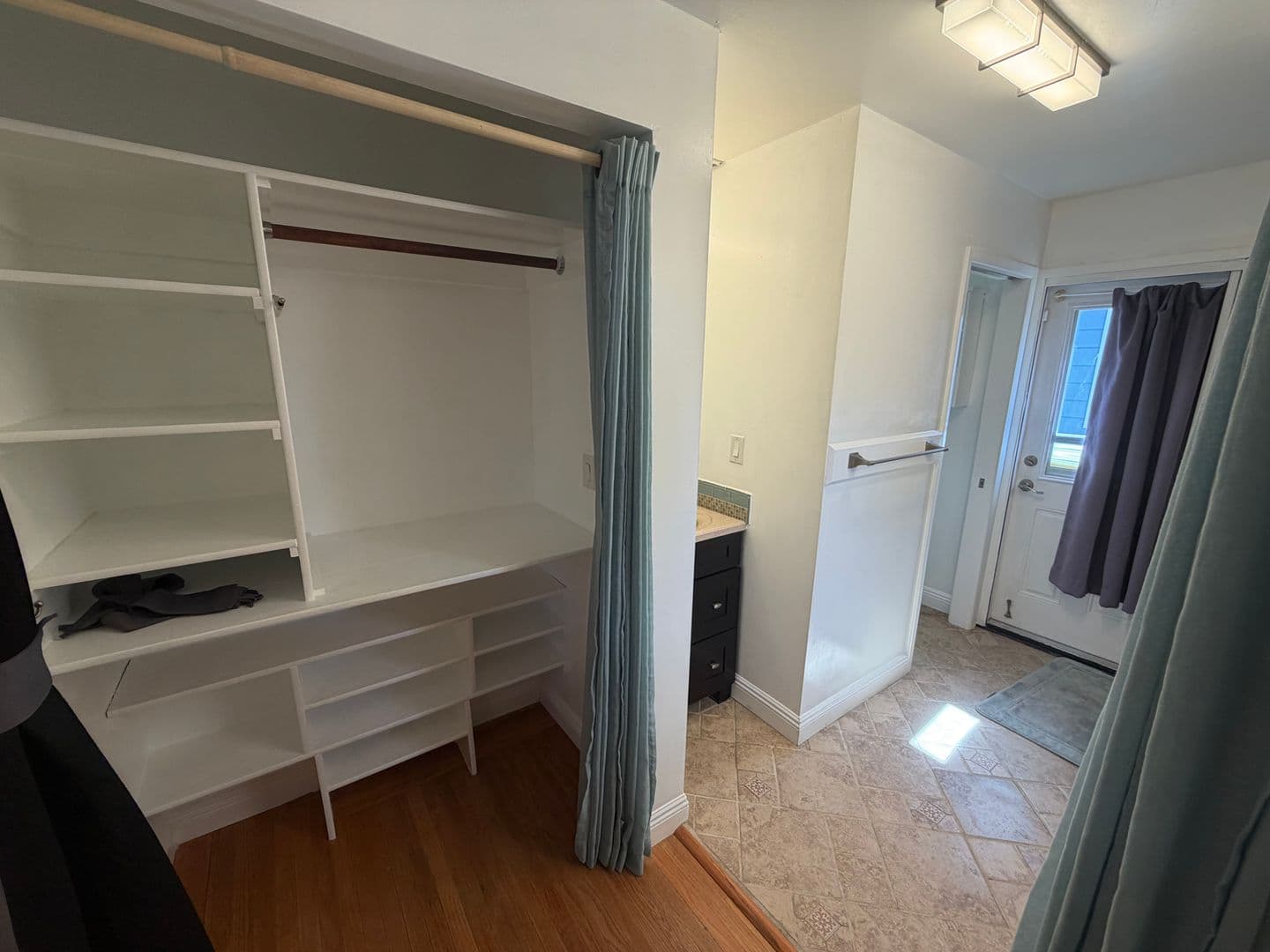 Fair Oaks House: 7210 Zelinda Drive