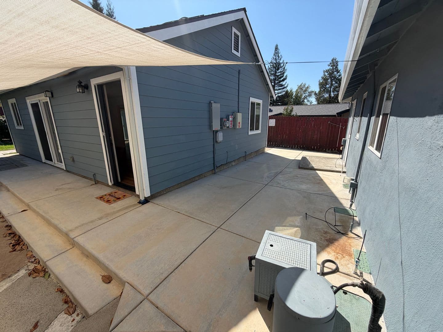 Fair Oaks House: 7210 Zelinda Drive