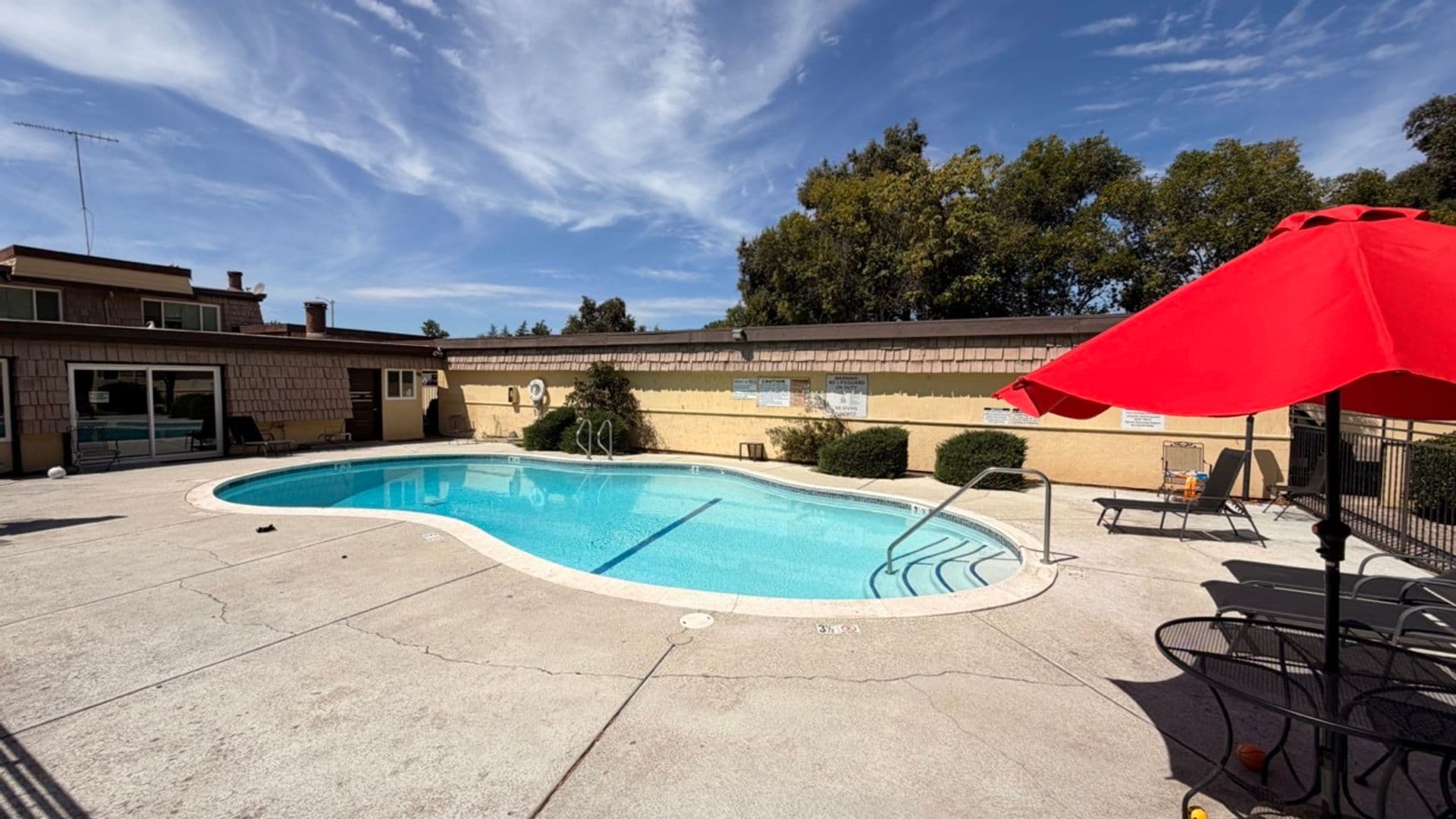Carmichael Apartment: 5840 Fair Oaks Blvd #11