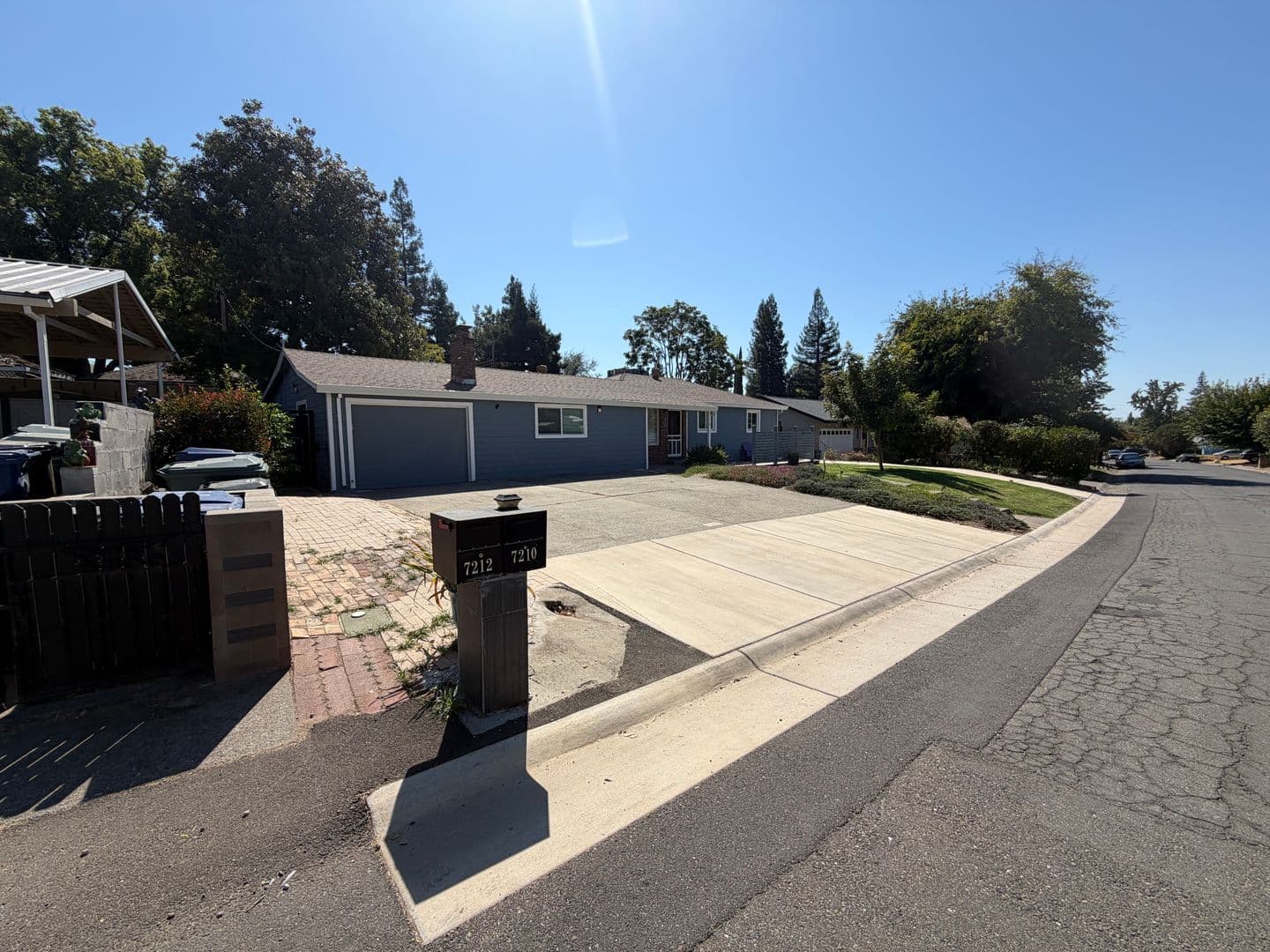 Fair Oaks House: 7210 Zelinda Drive