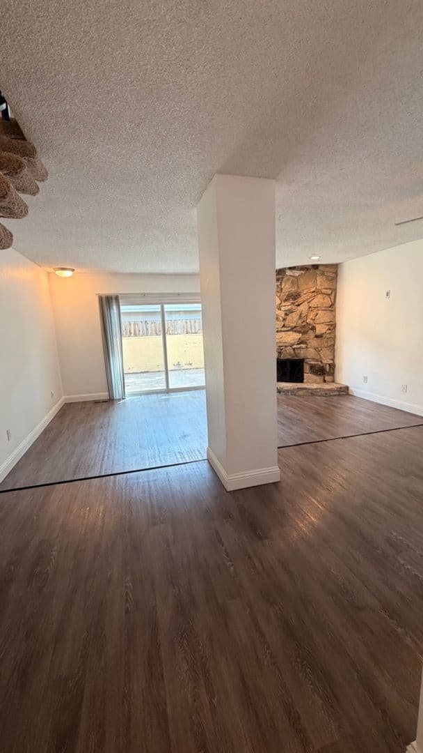 Carmichael Apartment: 5840 Fair Oaks Blvd #5