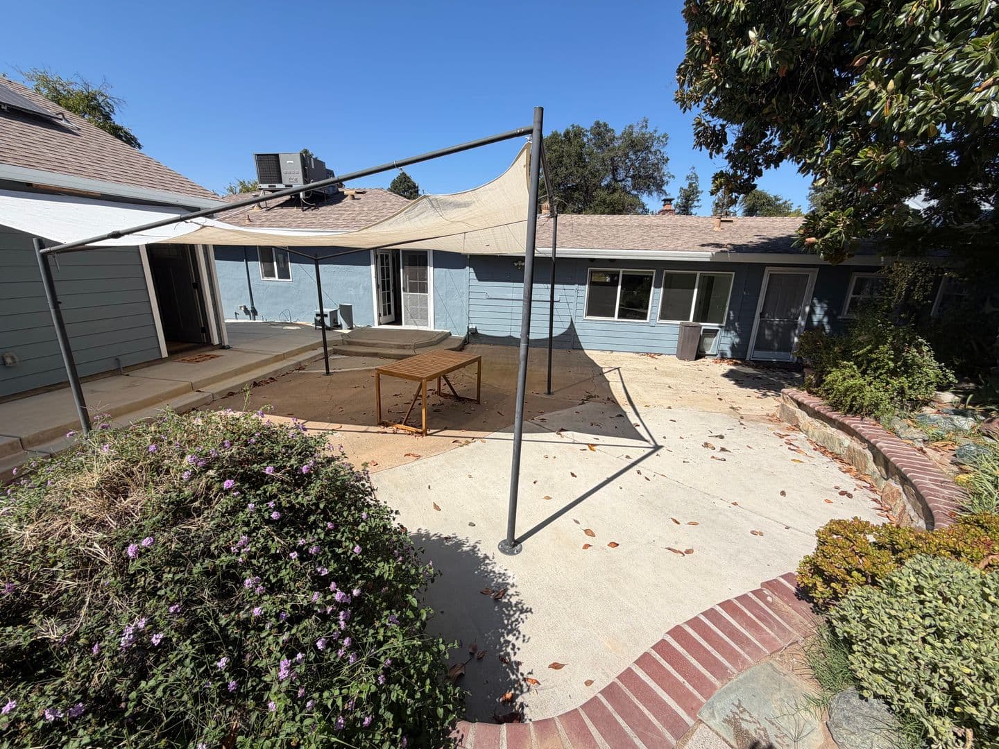 Fair Oaks House: 7210 Zelinda Drive