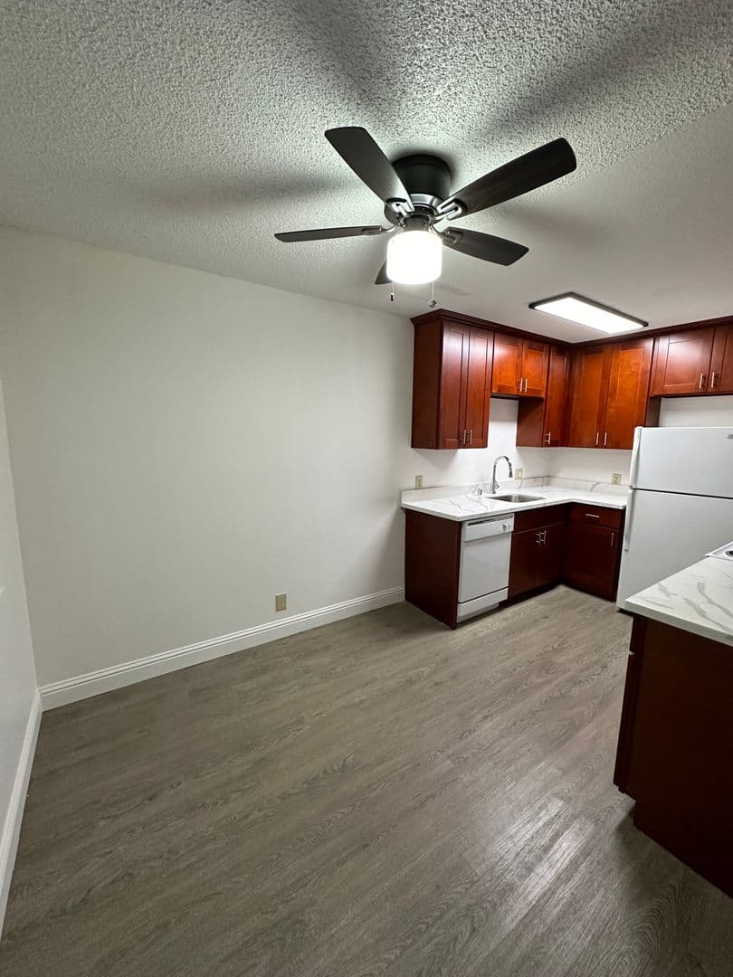 Sacramento Apartment: 3259 Marshall Way #10