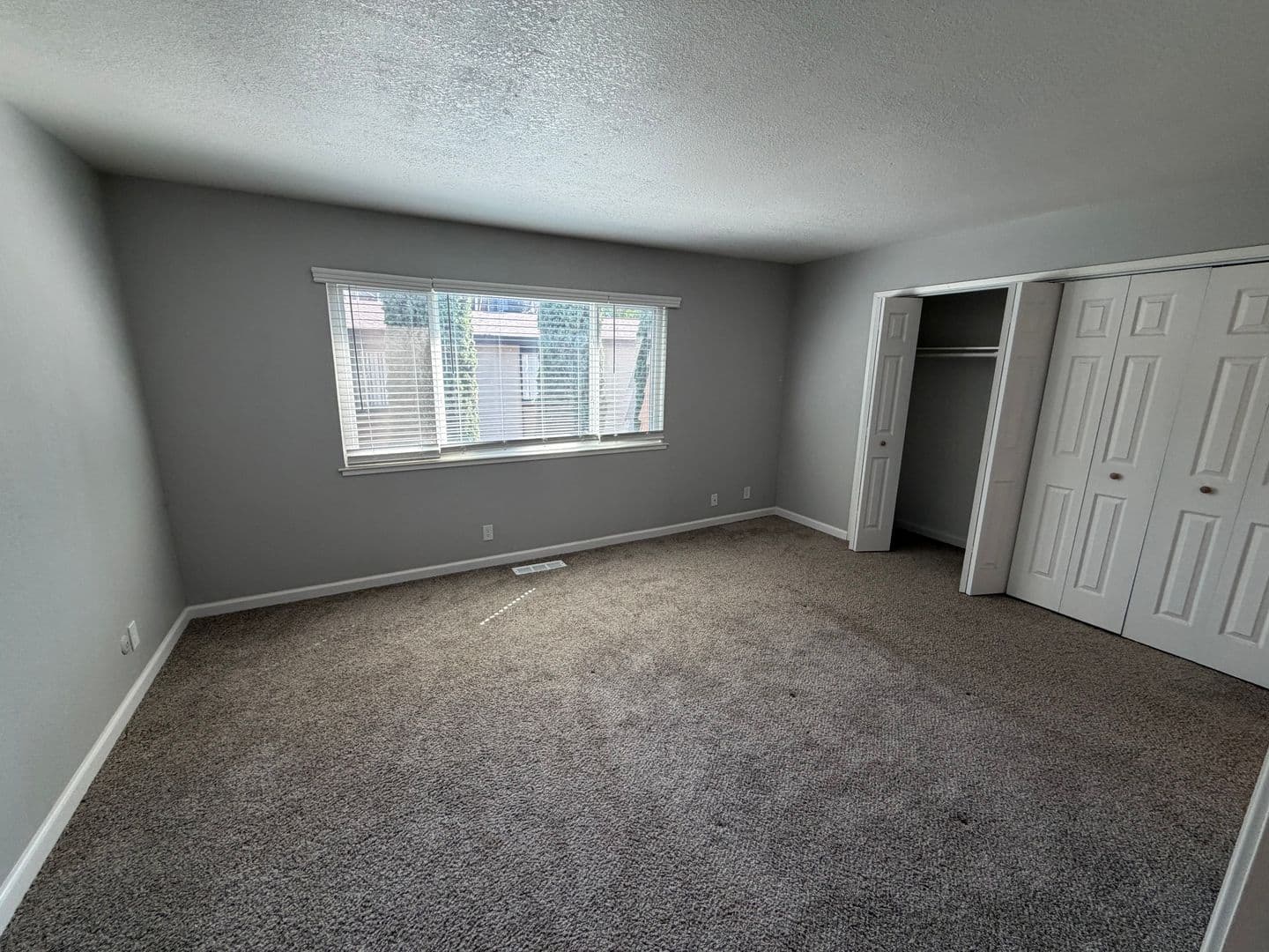 Carmichael Apartment: 5840 Fair Oaks Blvd #11