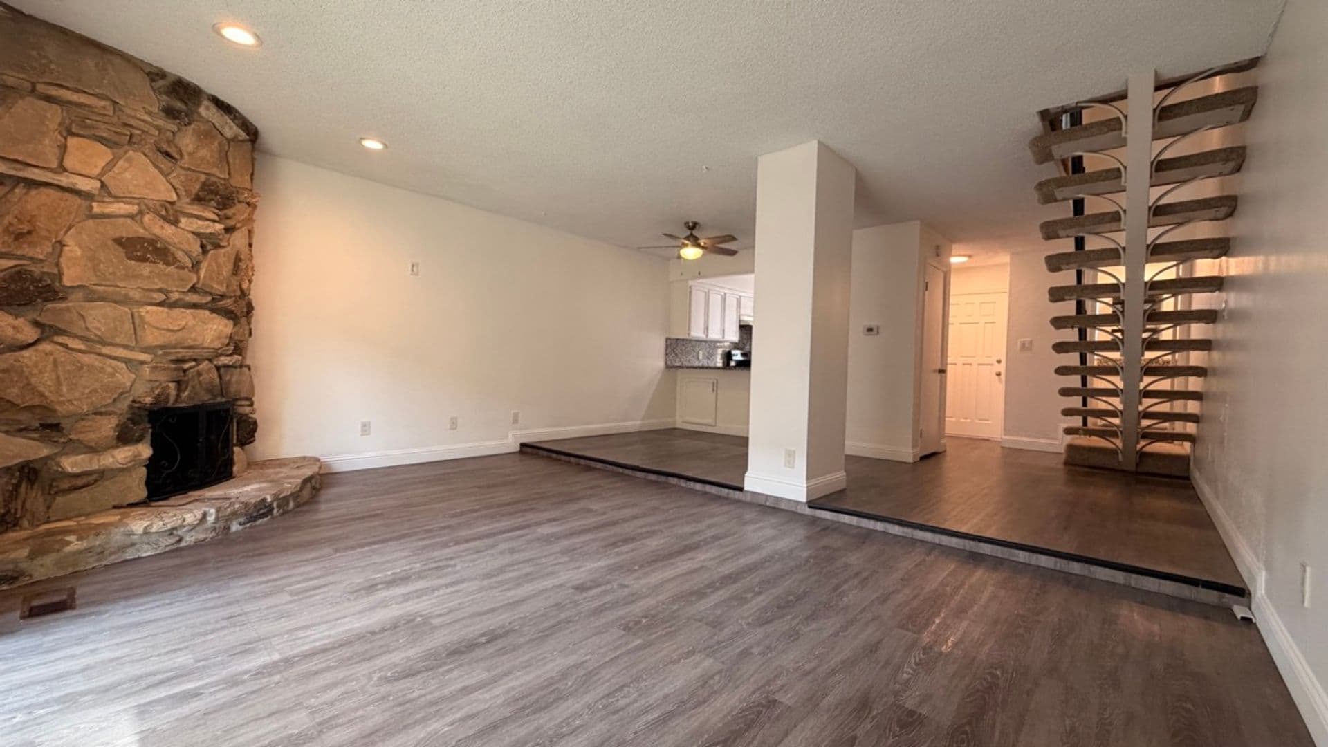 Carmichael Apartment: 5840 Fair Oaks Blvd #5