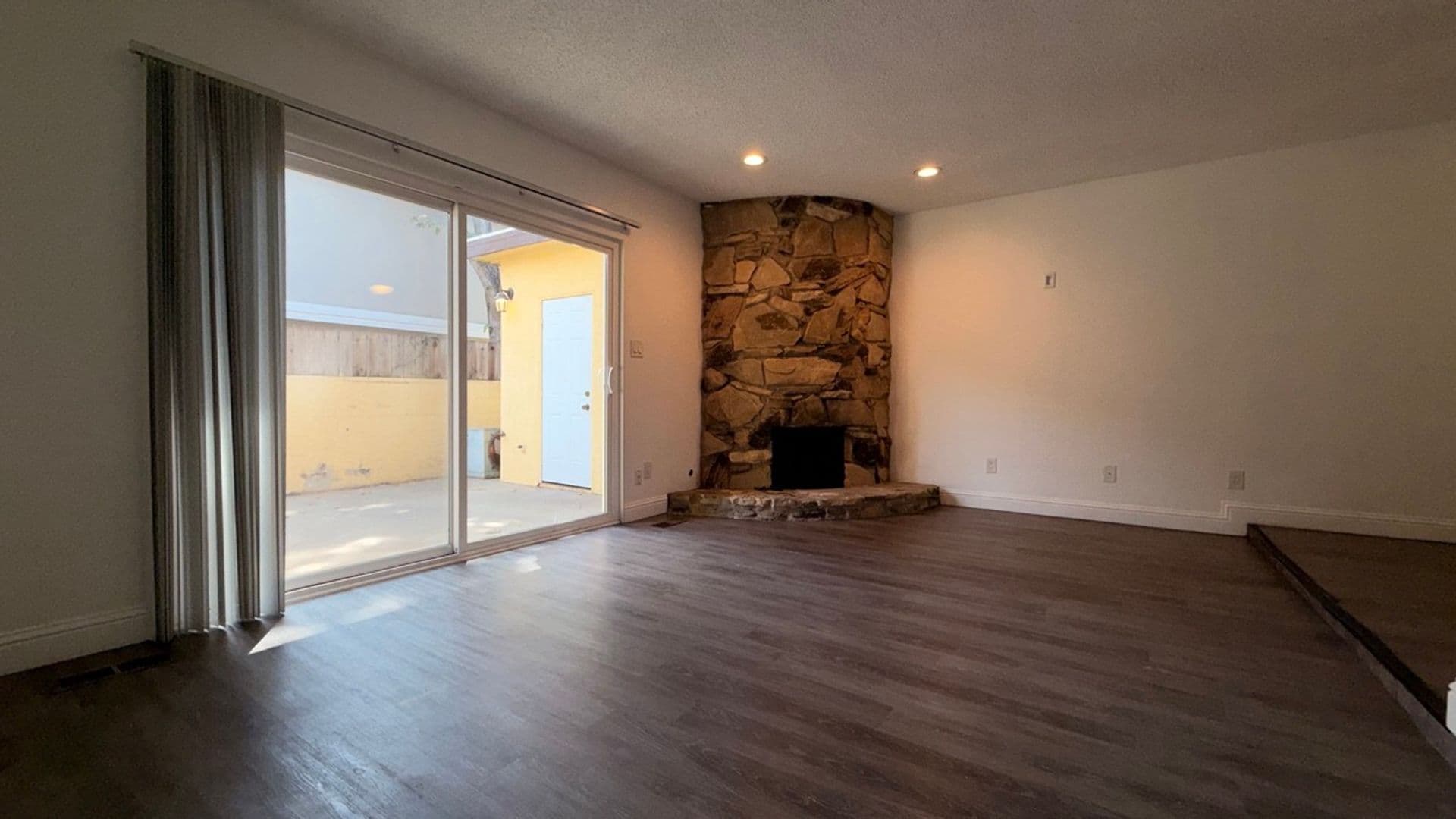 Carmichael Apartment: 5840 Fair Oaks Blvd #5