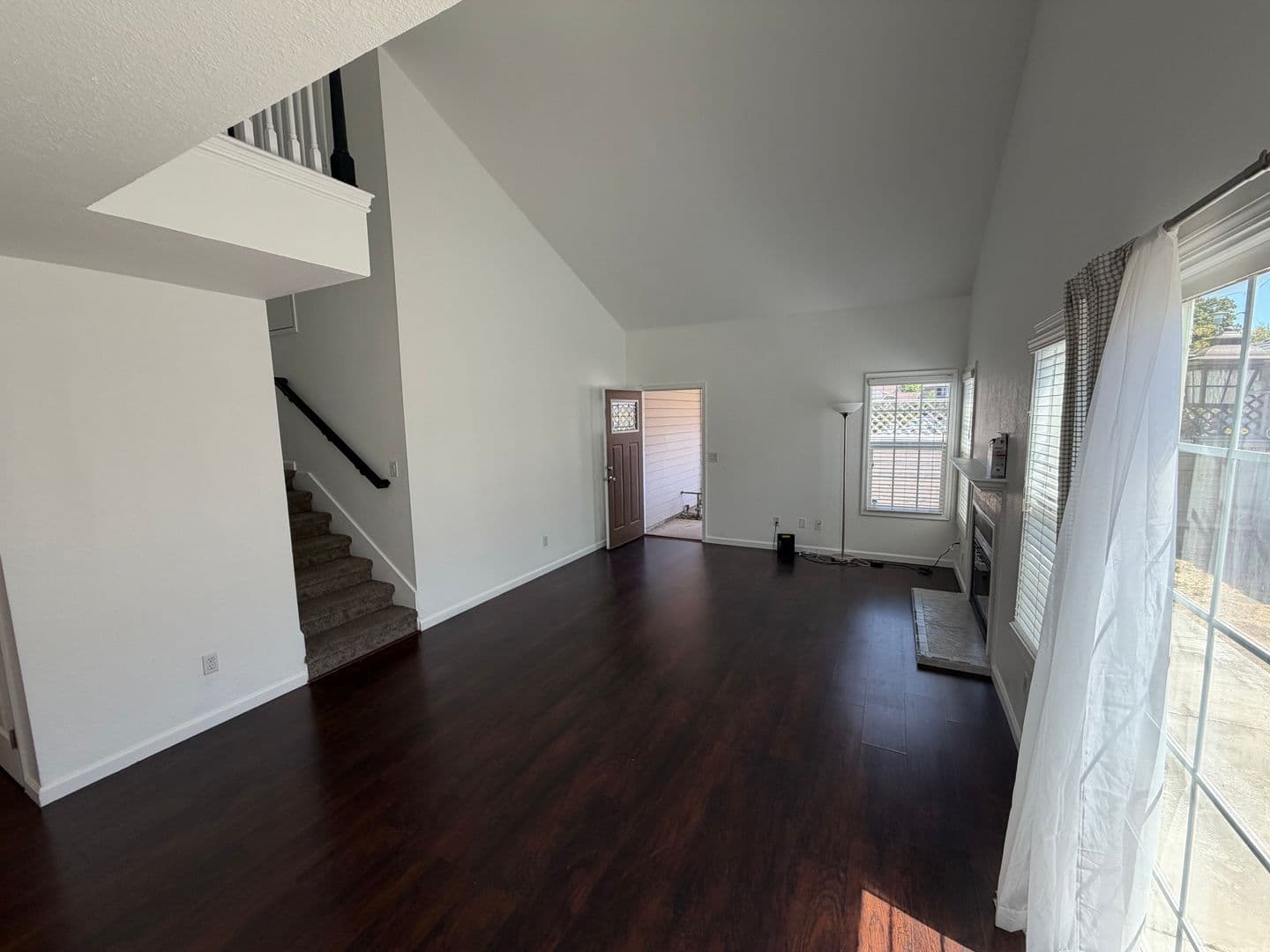 Sacramento House: 8492 Hermitage Way