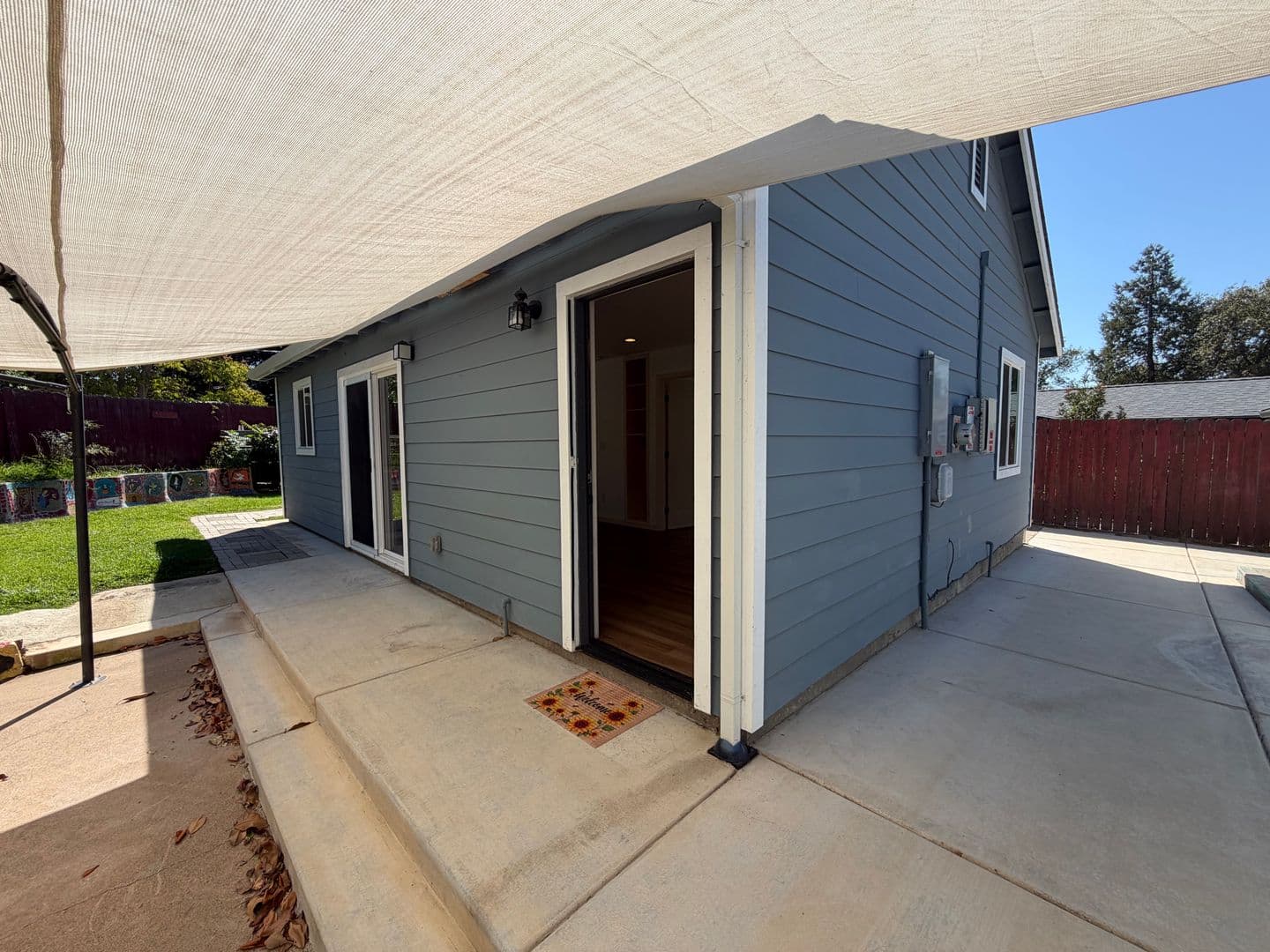 Fair Oaks House: 7210 Zelinda Drive
