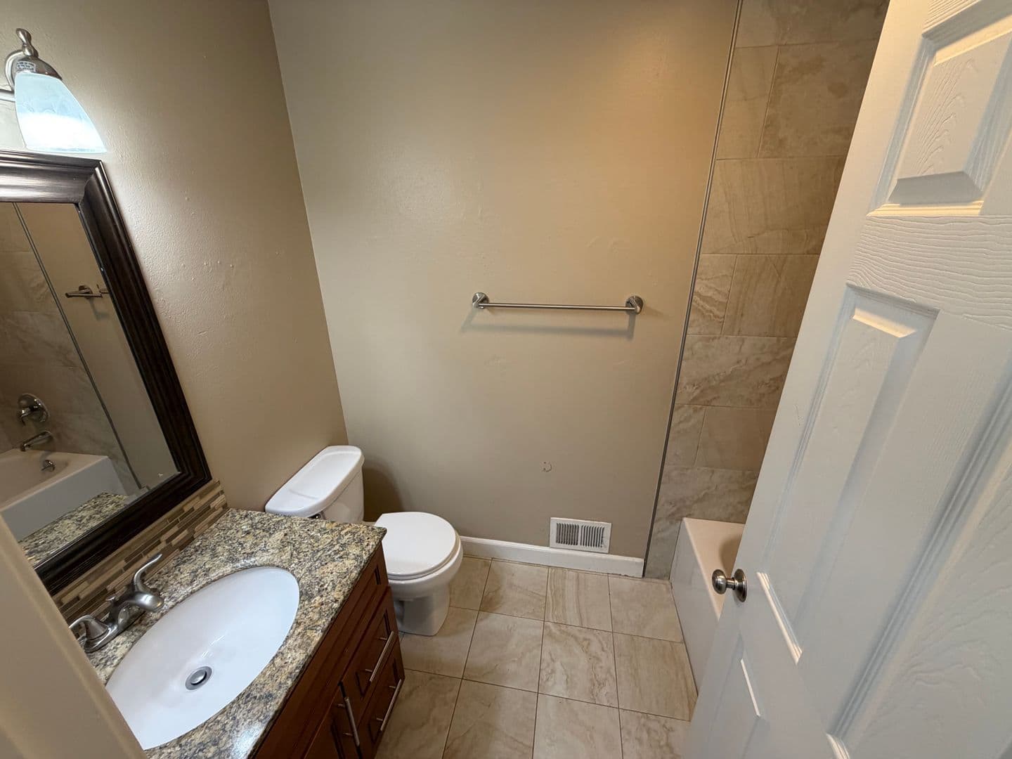 Sacramento Apartment: 5619 42nd Street