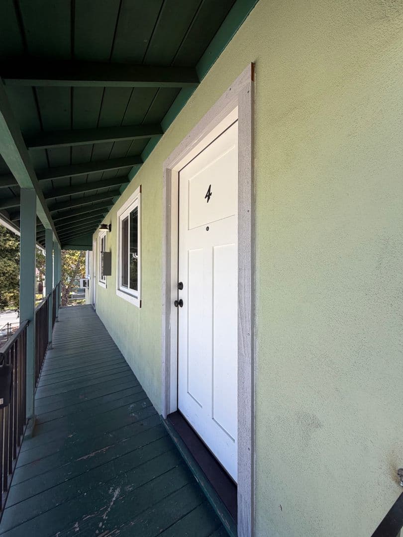 Sacramento Apartment: 2550 27th Street Apts