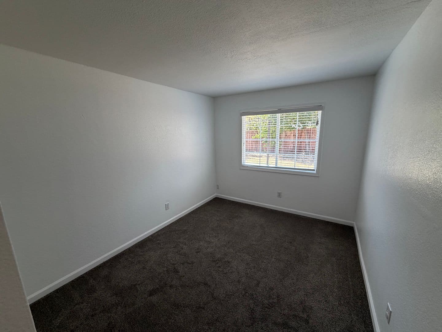Sacramento House: 8492 Hermitage Way