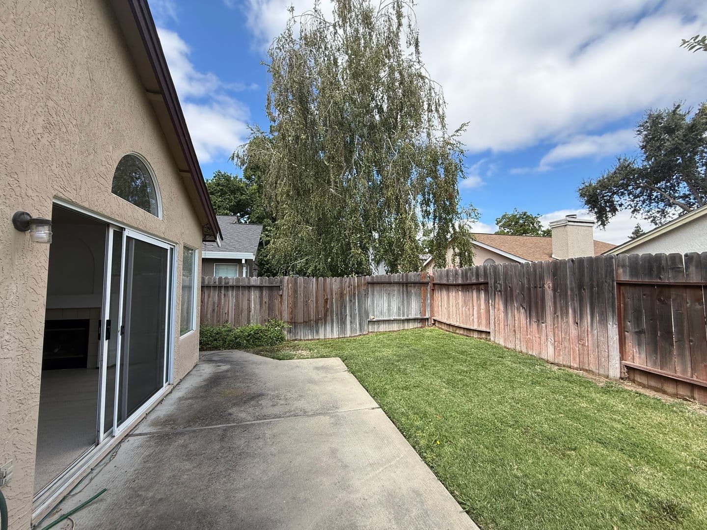 Elk Grove House: 6415 Shasta Creek Way