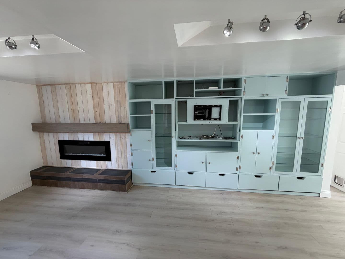 Fair Oaks House: 7210 Zelinda Drive