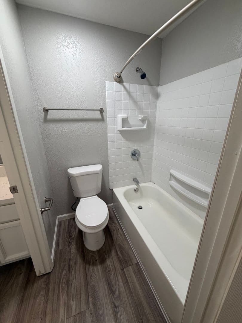 Carmichael Apartment: 5840 Fair Oaks Blvd #11