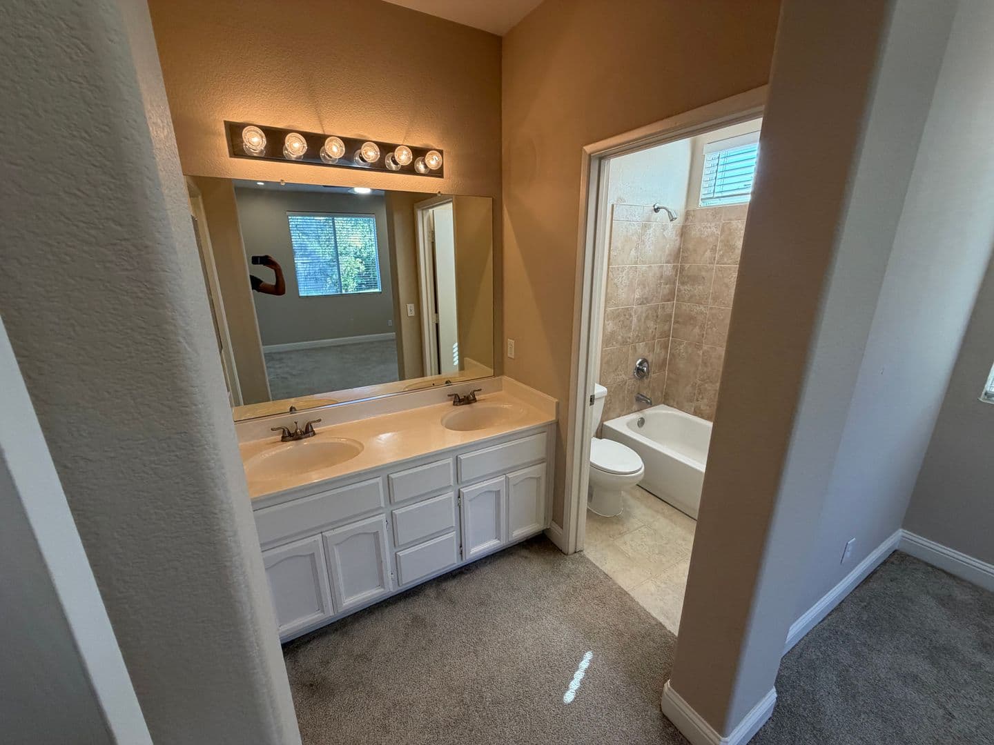 Elk Grove House: 2500 Babson Drive