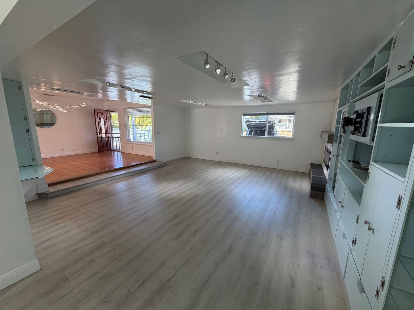 Fair Oaks House: 7210 Zelinda Drive
