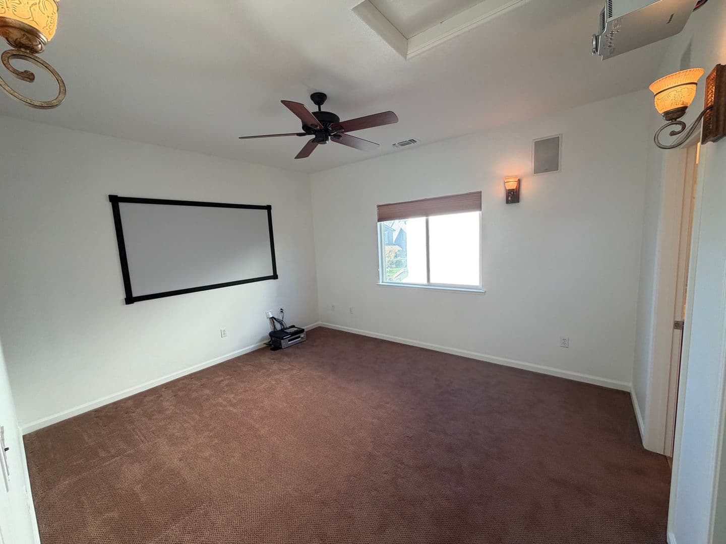 Sacramento House: 3019 Palmate Way