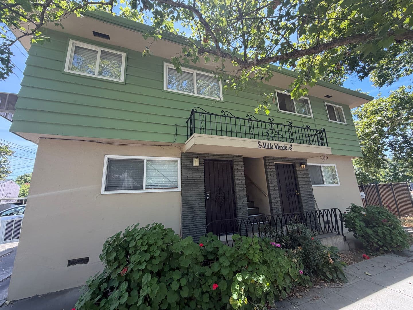 Sacramento Apartment: 2417 26th Street