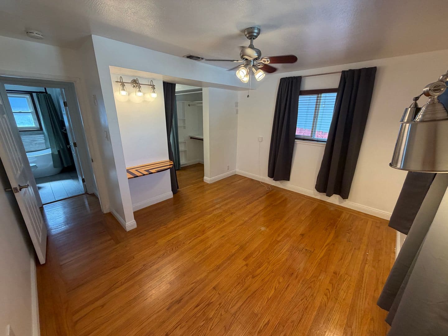 Fair Oaks House: 7210 Zelinda Drive