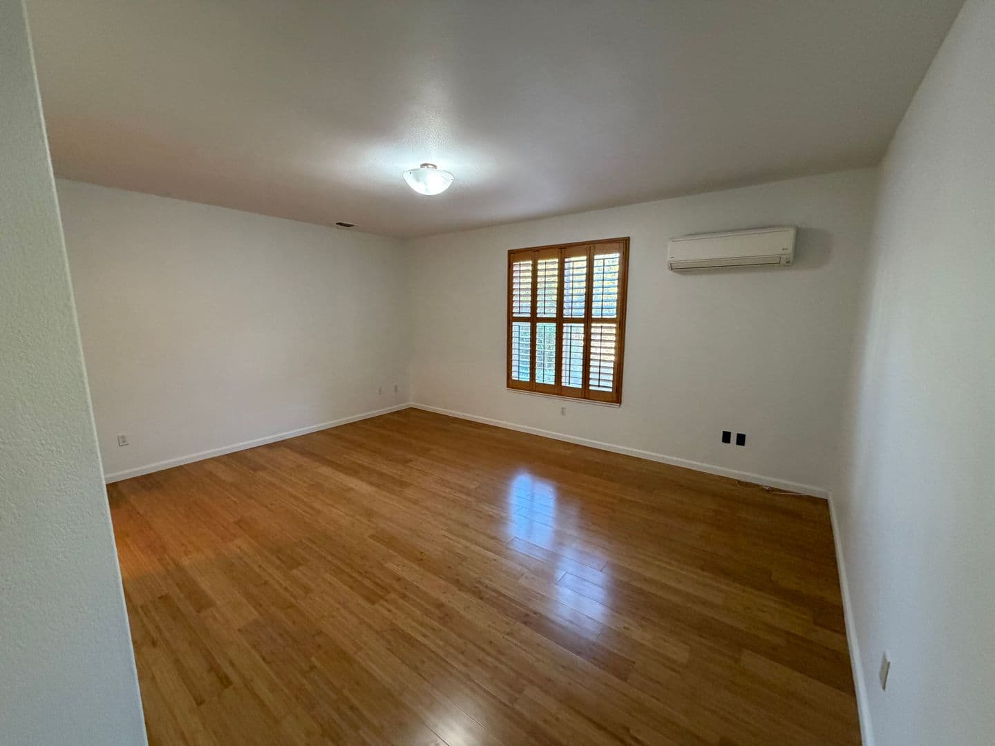 Sacramento House: 3019 Palmate Way