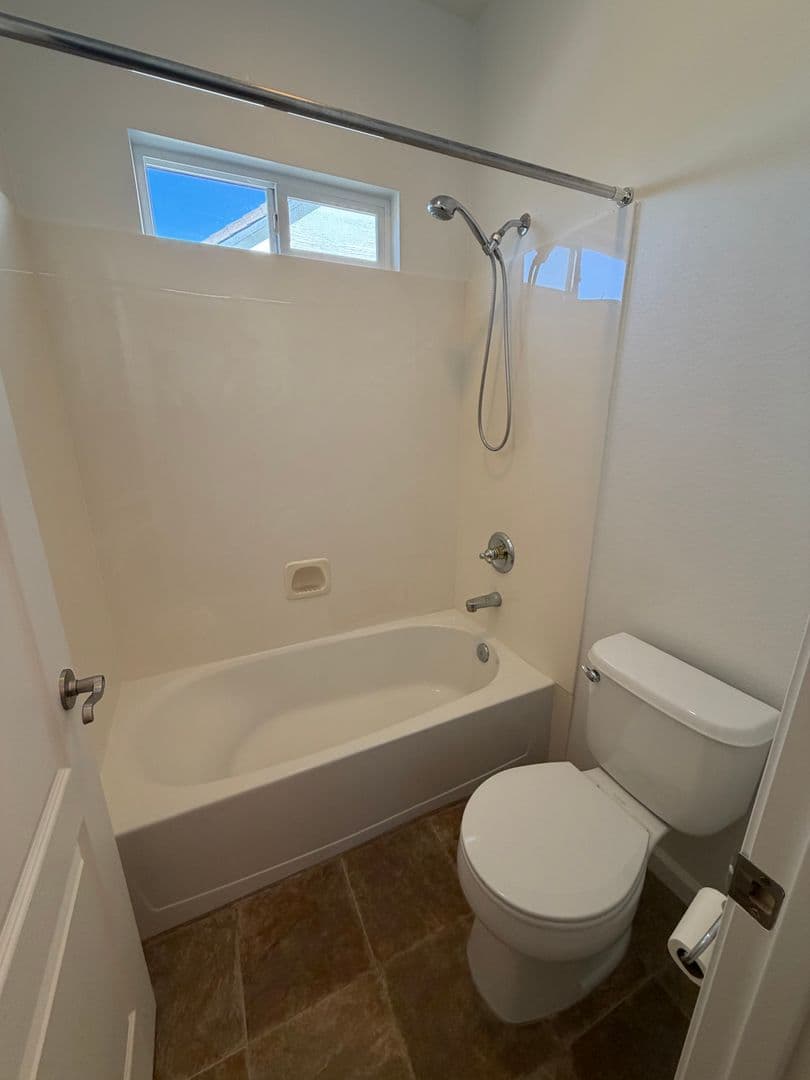 Sacramento House: 3019 Palmate Way