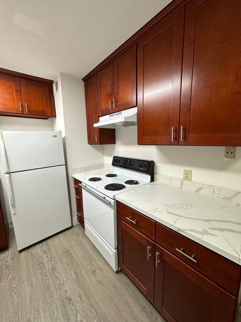 Sacramento Apartment: 3259 Marshall Way #10