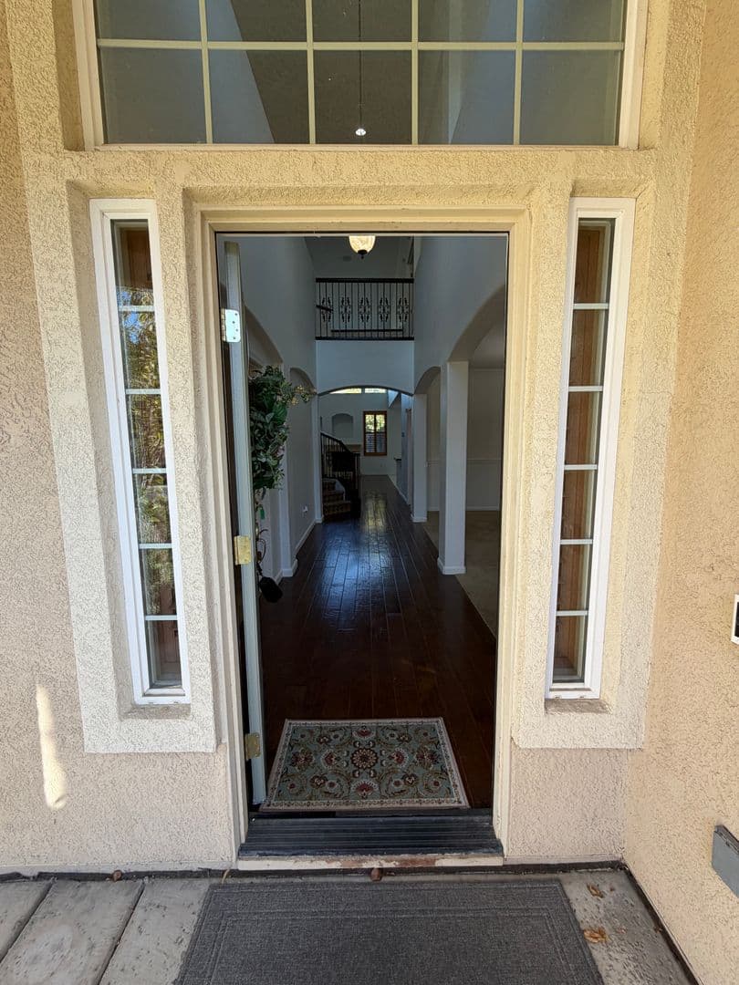 Sacramento House: 3019 Palmate Way