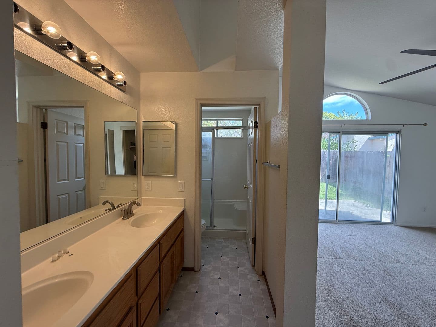 Elk Grove House: 6415 Shasta Creek Way