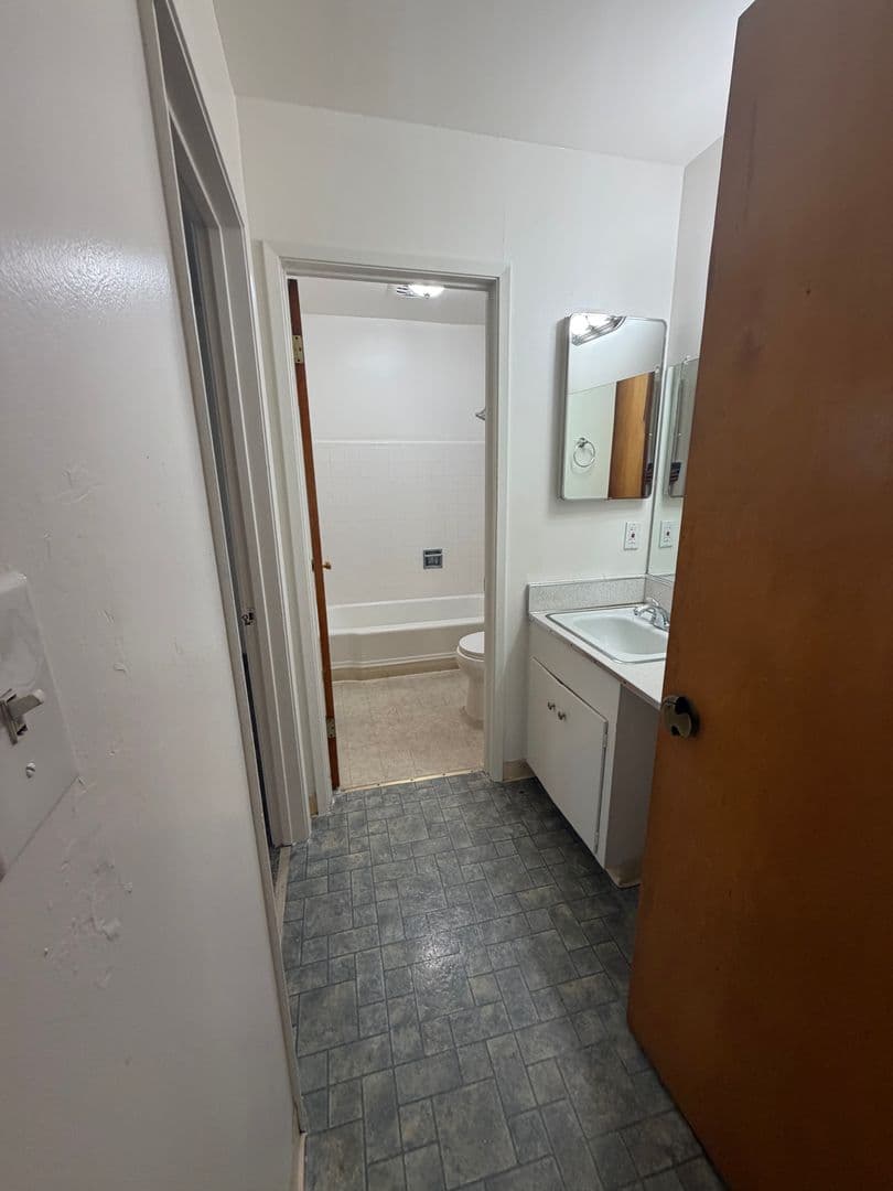 Sacramento Apartment: 2417 26th Street