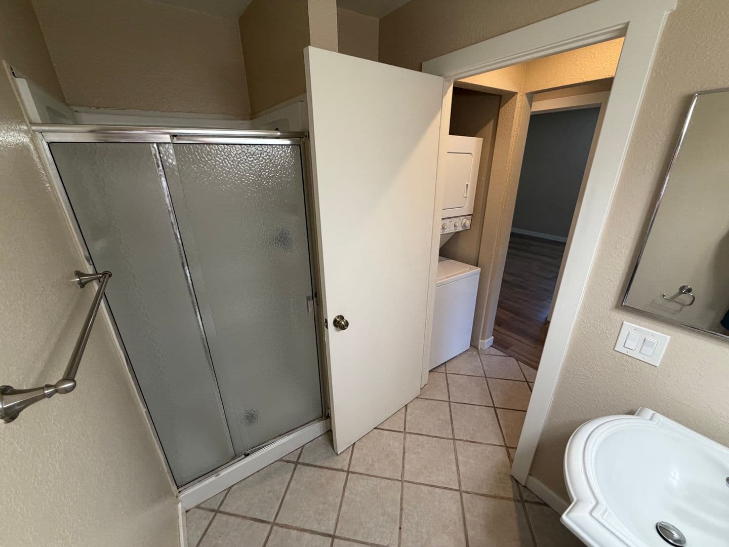 Sacramento House: 1019 Dornajo Way #217