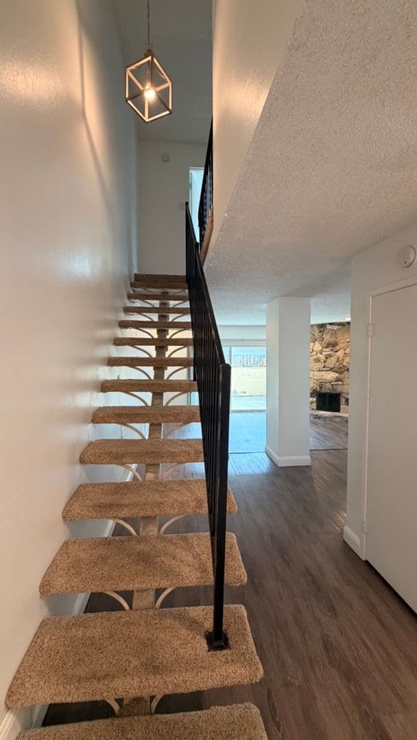 Carmichael Apartment: 5840 Fair Oaks Blvd #5