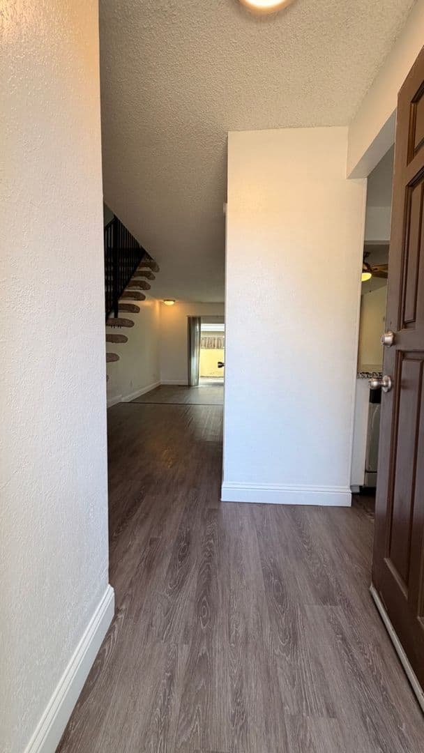 Carmichael Apartment: 5840 Fair Oaks Blvd #5