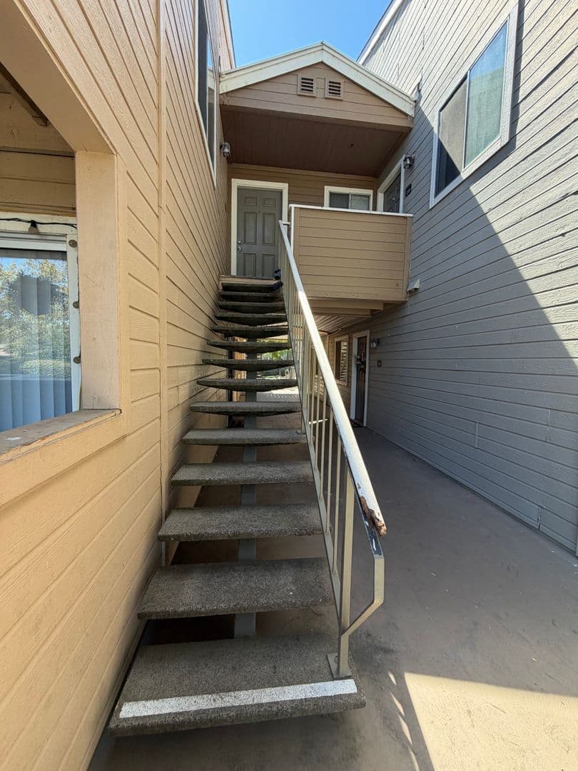 Sacramento House: 1019 Dornajo Way #217
